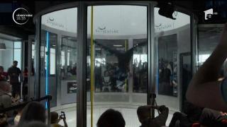 Concurs inedit la Montreal. 200 de oameni au participat la Campionatul de skydiving în interior