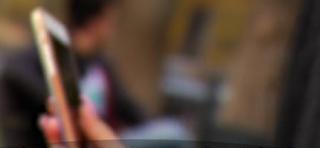 Adolescentă din Gorj, șantajată de fostul iubit. Tânărul i-a cerut bani ca să nu pună poze indecente pe Internet