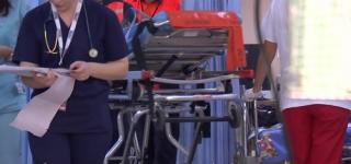 Medicii nu mai ies în stradă. Şi-au salvat salariile şi sporurile de la tăiere, după discuţiile de la Guvern