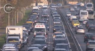 Blestemul aglomerației: bucureștenii care s-au mutat la periferie pentru a avea liniște fac și 5 ore pe drum, din cauza traficului