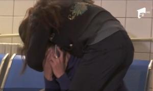 Durere copleşitoare pentru tânăra mamă care şi-a scăpat fetiţa de la etajul 4 al spitalului din Medgidia. Era unicul ei copil