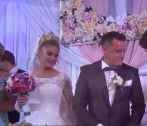 Detalii picante de la nunta anului, a primarului din Maramureș. Cei 3 mii de invitați s-au urmărit în direct de pe monitoare gigantice
