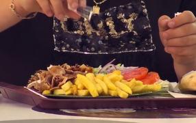 Şapte din zece pacienţi români află de la medic că haosul alimentar le-a distrus sănătatea