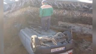 Accident IREAL la Constanţa, unde o maşină a ajuns într-o gropă de 5 metri în care lucrau trei muncitori