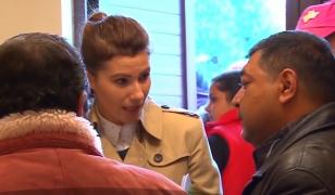 Aglomeraţie mare la târgul de joburi pentru rromi de la Ştefăneşti.  Zece angajatori le-au oferit de muncă