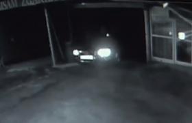 Halucinant! Un angajat al unei spălătorii auto din Piteşti a furat un bolid de 17.000 de euro ca să-și impresioneze iubita