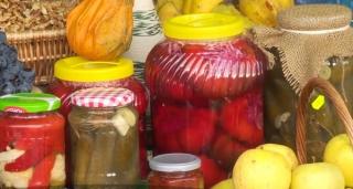 Murăturile, vedetele târgurilor de sezon din toată țara