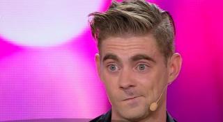 Un magician care a cucerit Europa, pe scena iUmor! S-a pus în genunchi în faţa lui Cheloo (VIDEO)