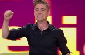 iUmor are un nou câştigător! Un britanic a luat premiul celei de-a opta ediții cu o veselie care i-a copleşit pe juraţi