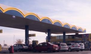 Benzina şi motorina se apropie de pragul de 6 lei litrul, după ce acciza de 32 de bani a fost reintrodusă de Guvern