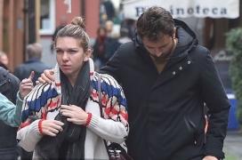 Bărbatul care apare alături de Simona Halep în fotografiile din vacanţa liderului WTA şi despre care se spune că e iubitul ei A VORBIT