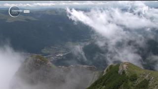 Căutări disperate în Semenic! Doi bărbaţi au plecat să culeagă bureţi de fag, iar acum sunt de negăsit