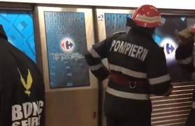 GEST disperat aseară în metroul bucureștean! Un tânăr s-a aruncat în fața unui tren, în staţia Piaţa Unirii 1. Mecanicul locomotivei a frânat la timp, iar bărbatul a scăpat cu viață