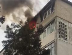 Explozie PUTERNICĂ într-un imobil, la Constanţa! Pompierii au intervenit cu TREI autospeciale