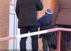 Anchetă la o şcoală din Piatra Neamţ. Masa de prânz a trimis mai mulţi elevi la spital!