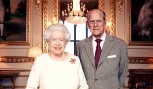 Regina Elisabeta a II-a a Marii Britanii şi prinţul Philip, portret la 70 de ani de la căsătorie (VIDEO)