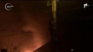 Un incendiu puternic a lăsat trei familii din Capitală fără un acoperiş deasupra capului, în pragul iernii!