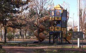 Orașul din România în care copiii au rămas fără locuri de joacă. Decizia a fost luată de comisarii de la Protecția Consumatorului