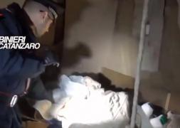 Noi detalii teribile în cazul româncei închise zece ani într-un beci din Italia! Femeia ar fi rămas însărcinată de zeci de ori