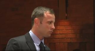 Pedeapsă mai mare pentru fostul atlet paralimpic, Oscar Pistorius, condamnat că şi-a ucis iubita (VIDEO)