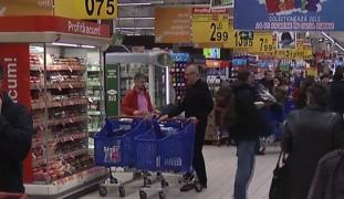 Polonezii au interzis la cumpărături duminica. A existat un proiect similar şi în România