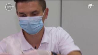 Aparatul dentar, accesoriu la modă! Vedetele de la Hollywood îl poartă chiar şi pe covorul roşu