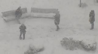 Pregătiri pentru prima ninsoare în Bucureşti! Măsuri luate pentru persoanele fără un acoperiș deasupra capului