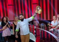 A vrut să slujească în altar, până când a intrat în bucătărie! Andrei Olteanu este marele campion "Chefi la cuţite"