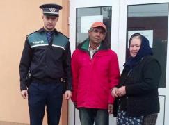 Mii de euro, pierduţi la drumul mare de un bărbat din Dolj! Gestul incredibil al sătenilor care au găsit banii (VIDEO)