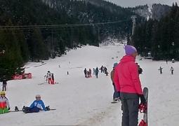 Meteorologii au anunţat o vreme surprinzătoare în minivacanţa de 1 Decembrie. Staţiunile de la munte sunt neîncăpătoare