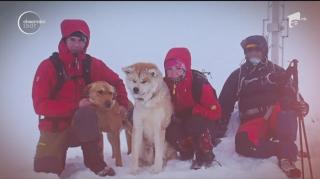 Greşeala fatală făcută de cei trei alpinişti surprinşi de avalanşă în Călimani. O tânără a murit, iubitul său e dispărut sub tonele de zăpadă