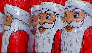 Atenție la dulciurile din ghetuțe! Peste 30 de sortimente sunt considerate periculoase pentru cei mici