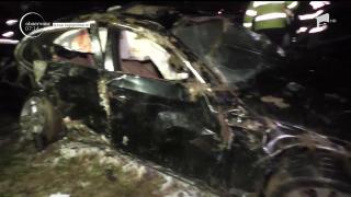 Grav accident la Timişoara. 5 tineri au fost răniţi după ce s-au răsturnat cu maşina, de mai multe ori