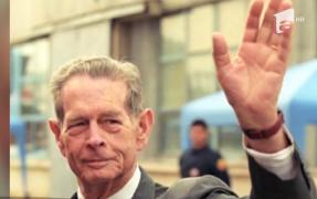 Românii se adună la Palatul Elisabeta. Flori și coroane în memoria Regelui Mihai pot fi depuse şi la Palatul Regal din Calea Victoriei (Video)