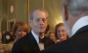 Ultimele gânduri pentru Regele Mihai. Trupul Majestăţii Sale va fi depus la Castelul Peleş (Video)