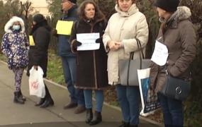 Strigătul de ajutor al dependenților de imunoglobulină. Bolnavii au protestat în faţa Guvernului