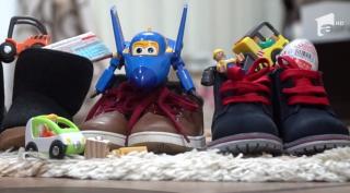 Surprizele lui Moş Nicolae! Toţi copiii cuminţi au găsit în ghetuţe bine lustruite multe dulciuri şi jucării