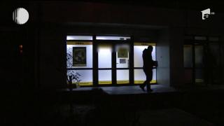 O casă de pariuri din centrul oraşului Reşiţa a fost spartă în toiul nopţii. Hoţii au mers direct la ţintă