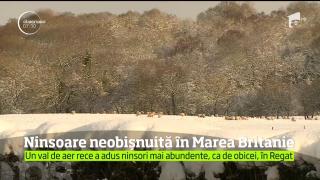 Ninsoare neobișnuită în Marea Britanie. Meteorologii avertizează că vremea va continua astfel