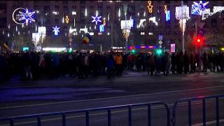 Legile Justiţiei au scos peste 10.000 de oameni în stradă în Capitală, printre care şi liderii Opoziţiei