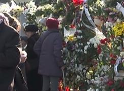 Palatul Regal din Capitală, loc de pelerinaj pentru cei care vor să-şi ia rămas bun de la Regele Mihai (Video)