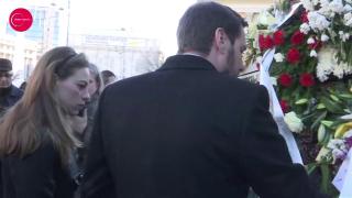 Fostul Principe Nicolae, întâmpinat de sute de oameni, la Palatul Regal: "Voi veni înapoi. Sunt alături de ţară şi popor, ca bunicul meu"