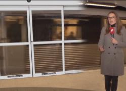 Uşile de protecţie la metrou, promise de ministrul Transporturilor, sunt greu de montat