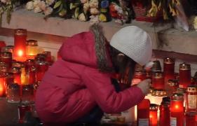 Înmormântarea Regelui Mihai. Palatul regal a rămas loc de pelerinaj şi după înhumarea Majestăţii sale la Curtea de Argeş