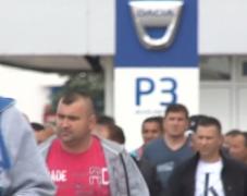 Revoluția fiscală. Dacia şi Ford au anunţat că vor mări salariile muncitorilor