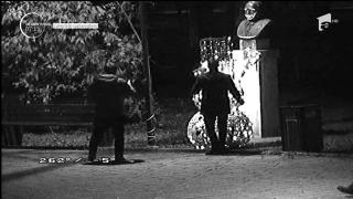 Camerele de supraveghere din Parcul "Mihai Eminescu" din Botoşani au suprins scene cum rar s-au mai văzut!