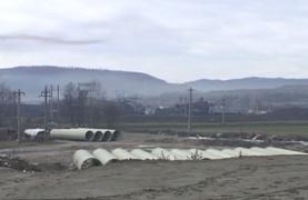 Sărbători triste pentru sinistraţii din comuna vâlceană Alunu. Crăciunul îi prinde în centre sociale