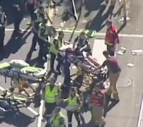 Clipe de teroare în Melbourne! 14 oameni au fost răniţi de un şofer care a izbit în plin un grup de pietoni