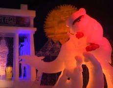 Zeci de sculptori din toate colţurile lumii au făcut dintr-un festival din Berlin, un adevărat regat de gheaţă