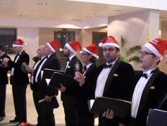 Colindele au răsunat, aseară, în Gara din Arad!